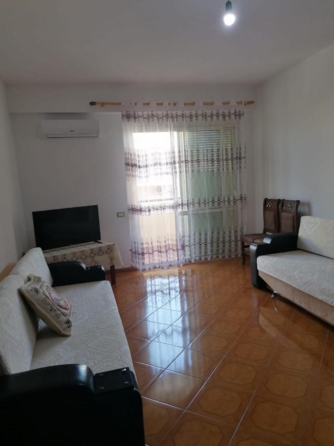 Appartamento Incantevole Con Posto Auto Privato วญอเรอ ภายนอก รูปภาพ